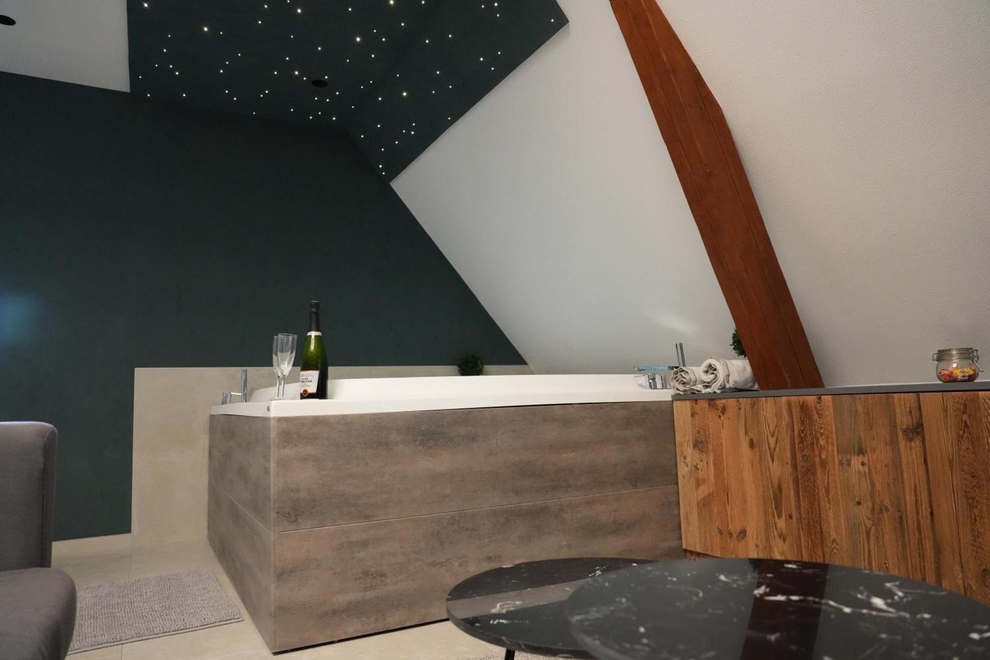 Gite Spa L'Atelier Emile - Spa Privatif - 5 Min Colmar Sainte-Croix-en-Plaine Εξωτερικό φωτογραφία